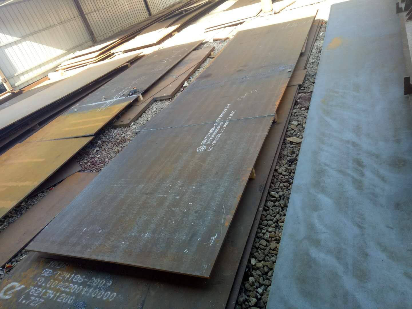 華北金屬公司主營NM360耐磨鋼板、NM400耐磨鋼板